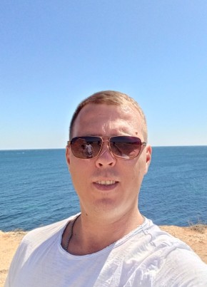 Константин из Донецка 36 лет