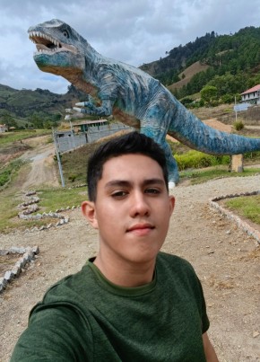 YESNER из Jalapa 18 лет