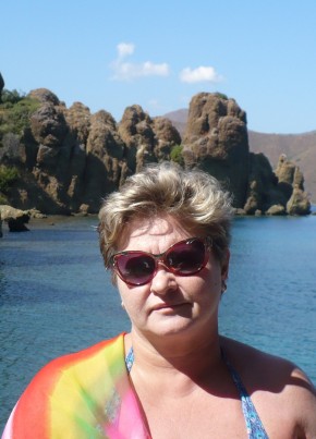 Вика, 58, Россия, Тула