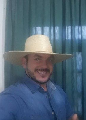 Pedro Valentino, 42, República Federativa do Brasil, Teófilo Otoni