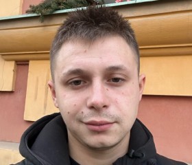 Alex, 26, North York