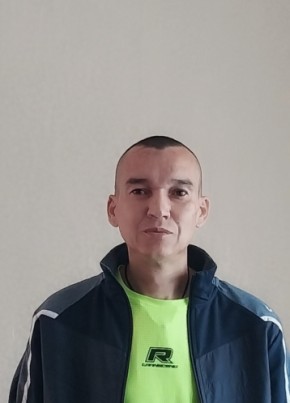 Миша из Выборга 42 года