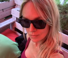 Элли, 38, Saint Petersburg