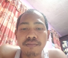 Boyex Bocet, 35, South Tangerang