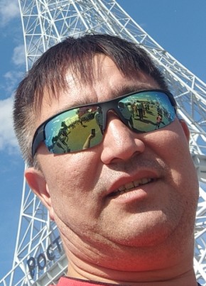 Нур из Уфы 39 лет