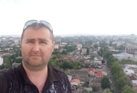 Vladislav, 42 - Just Me
