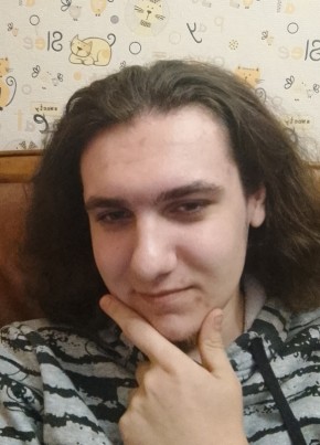 Viktor, 19, Russia, Omsk
