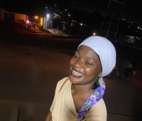 Hortavie kisombe, 27, Kinshasa