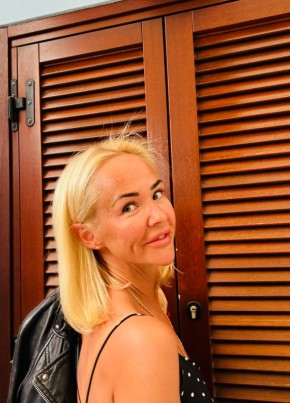 ALISA из Praha 39 лет