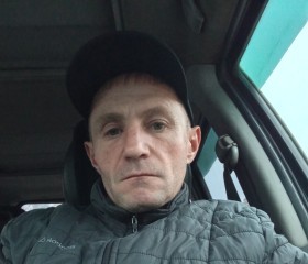 Evgeniy, 38, Berezovka