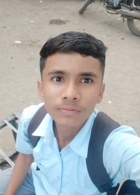 Om, 18, India, Malkāpur