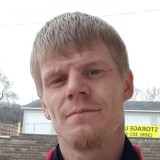 Travis, 37  , East Moline