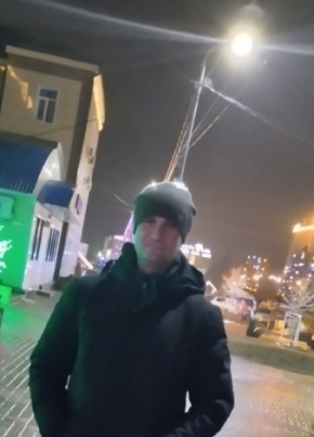 Александр, 40, Россия, Валуйки
