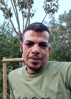 النبوى из Aubervilliers 43 года