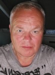 Sergey, 58, Pskov