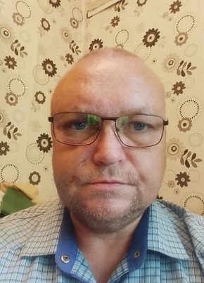 Евгений из Колпино 52 года