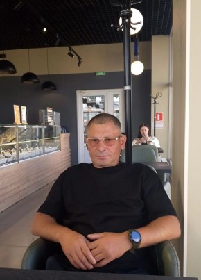 Александр из Воронежа 44 года