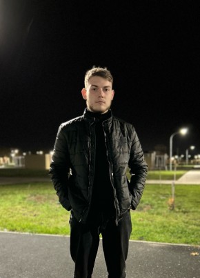 Александр, 21, Россия, Гай