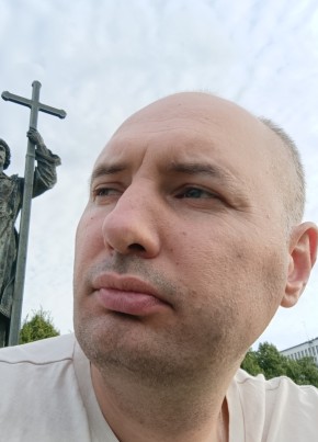 Павел из Москвы 39 лет