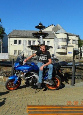 VERSYS, 44, Україна, Київ