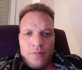 churri, 80, Almoradi