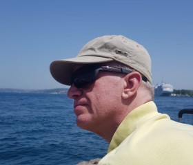 Gomes Adams, 19, Acapulco de Juarez