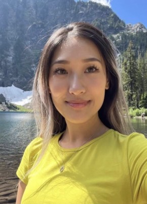 Wenxing Trina из New York City 32 года