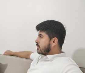 Emre, 26, Kayseri