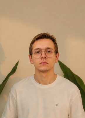 Дмитрий из Южно-Сахалинска 20 лет