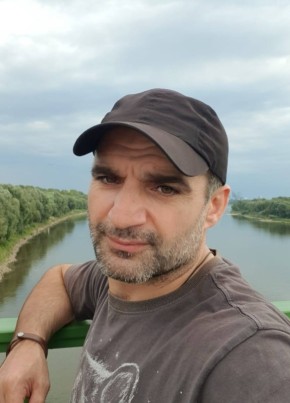 Irakli из Warszawa 45 лет