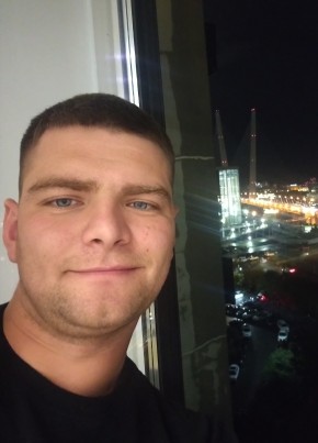 Даниил из Владивостока 28 лет