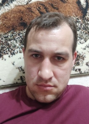 Sergey, 36, Russia, Ostrov