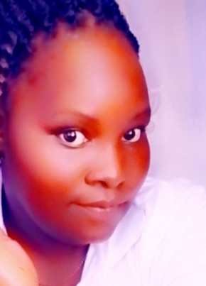 Cynthia, 29, Kenya, Nairobi