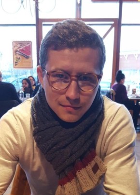 Alexandr, 33, République Française, Rueil-Malmaison