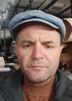Андрей из Брянска 46 лет