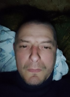 Николай из Строители 44 года