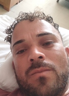 Ryan из Porto Seguro 33 года