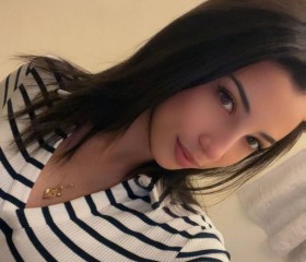Yasmine, 30, Washington D.C.
