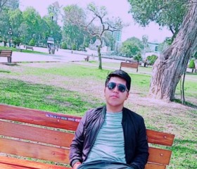 Roy, 25, Puno