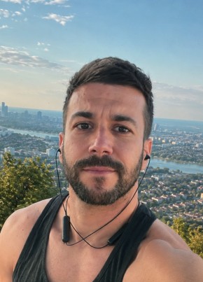 Михаил из Нижнего Новгорода 39 лет