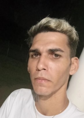 Ismael Fernandes из Cachoeiro de Itapemirim 23 года