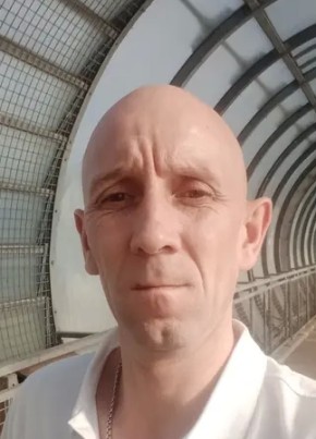 Михаил из Москвы 42 года