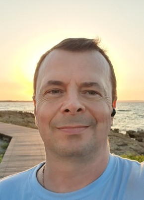 Vill, 38, Κυπριακή Δημοκρατία, Πρωταράς
