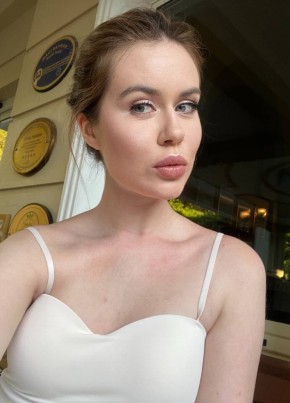 Аделина из Новосибирска 23 года