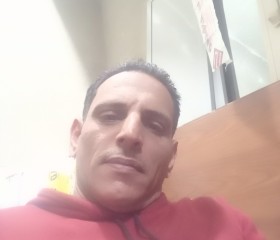 لزم يعنى, 44 года, القاهرة