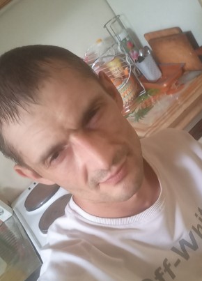 Игорь, 43, Россия, Мегион