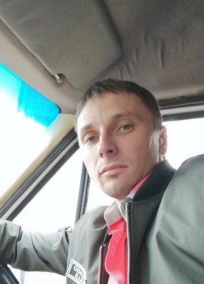 Dmitriy, 35, Belarus, Minsk