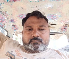 Vijay, 40, Mumbai