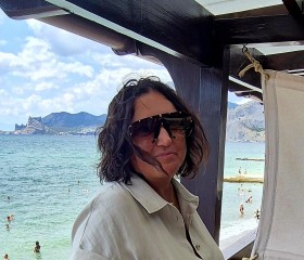 Karina, 52, Yekaterinburg