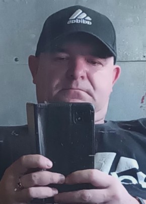 Денис из Энгельса 43 года